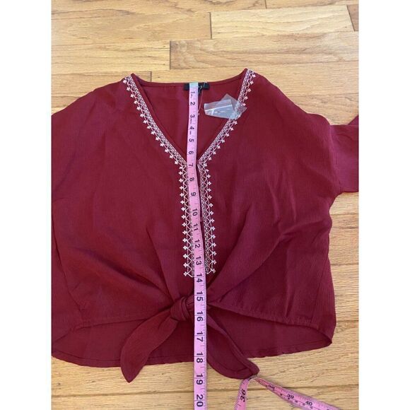 NWOT MIne Boho-Style Maroon Blouse With Embroidered V-Neck & Front Tie Size L - Picture 8 of 9